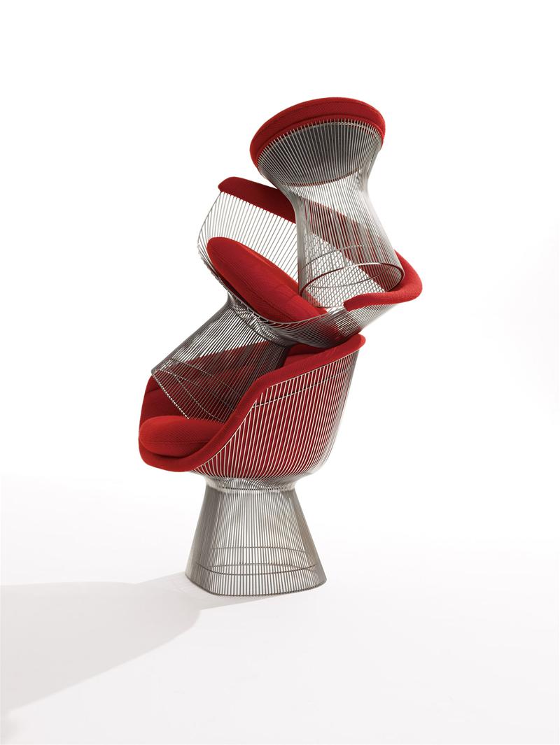 Platner Sessel von Knoll International, Stahlgestell mit roter Polsterung, moderner Designklassiker.