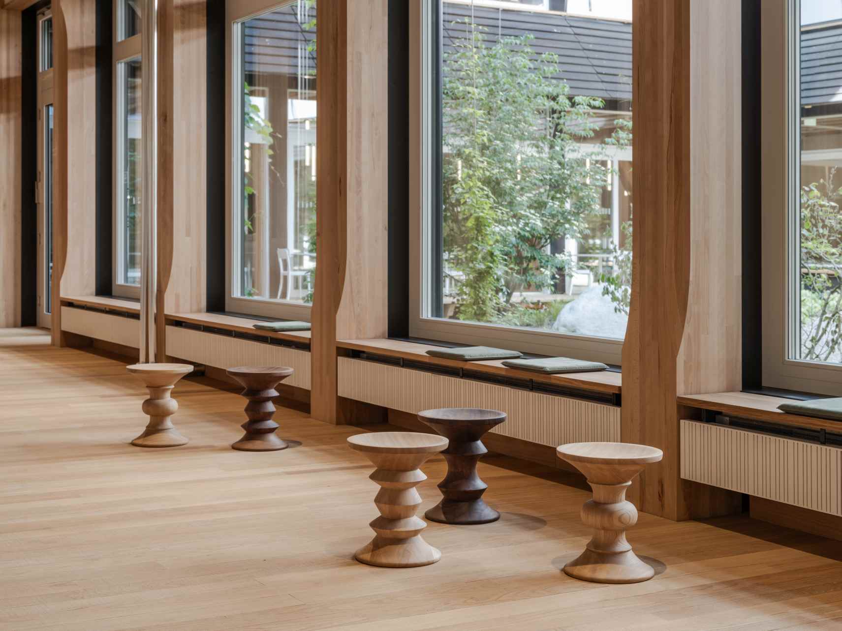 Eames Stools B-kruk Vitra 