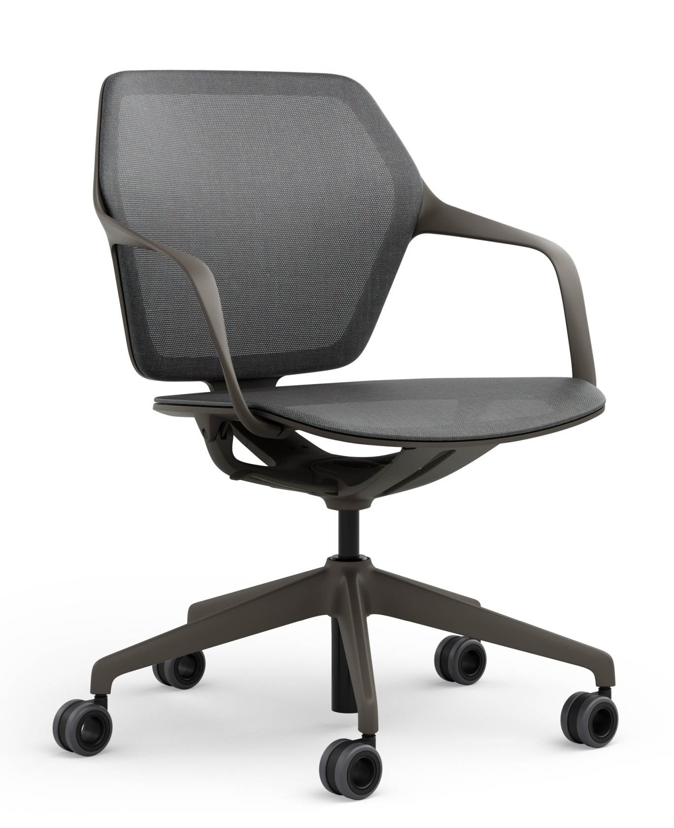 Ray Work Drehstuhl von Brunner mit Armlehnen und grauem Netzstoff auf Rollen.