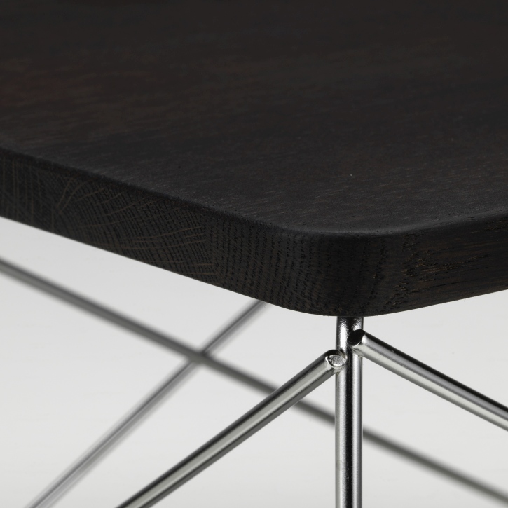 Bijzettafel LTR, donker eiken, Vitra 