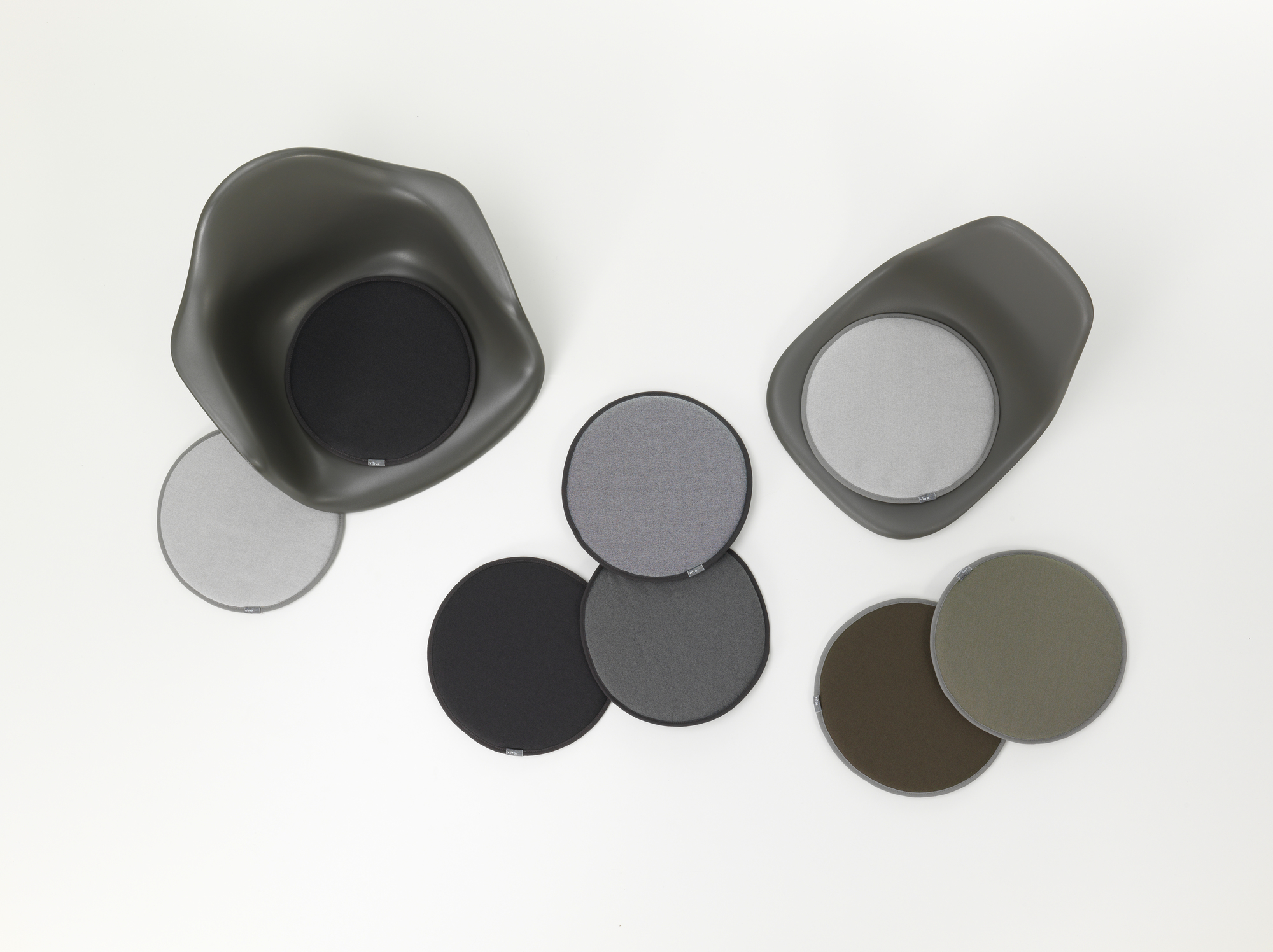 Vitra Seat Dot Sitzkissen in verschiedenen Farben, runde Filzkissen für Stühle, bequeme Sitzauflage.