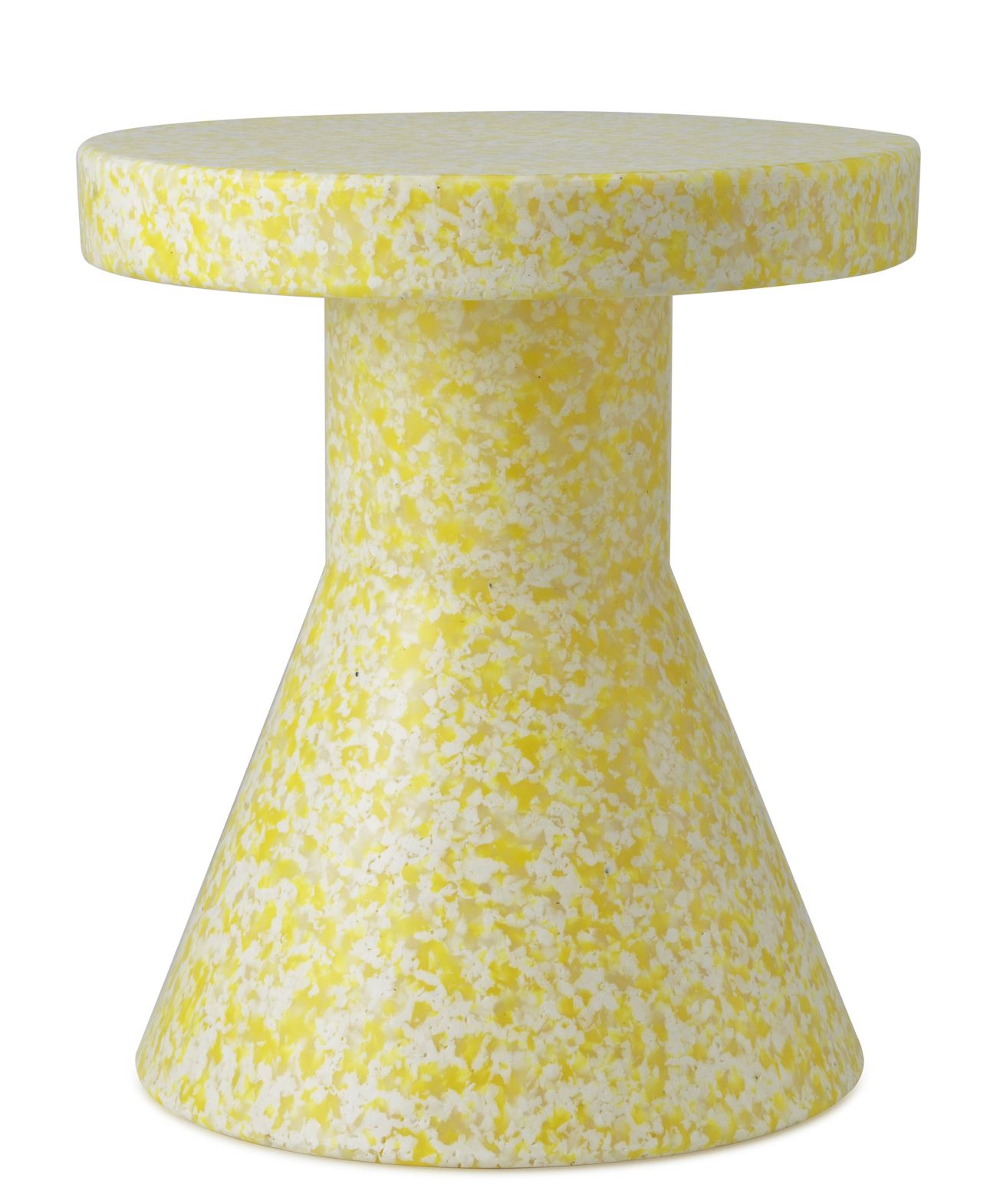 Gelber Bit Stool Cone Hocker von Normann Copenhagen, moderner Beistelltisch aus recyceltem Kunststoff.