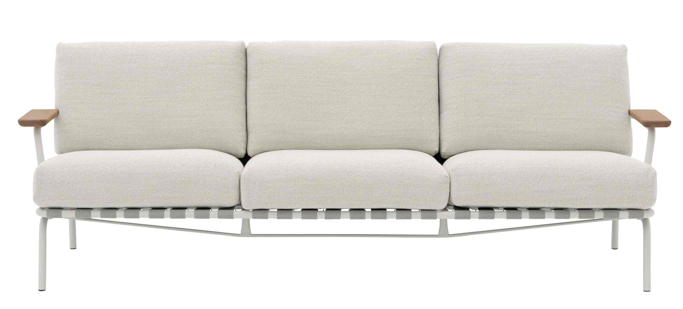 Muuto Settle Outdoor Sofa 3-Sitzer in Weiß mit Holzarmlehnen, moderne Gartenmöbel für Terrasse und Balkon.