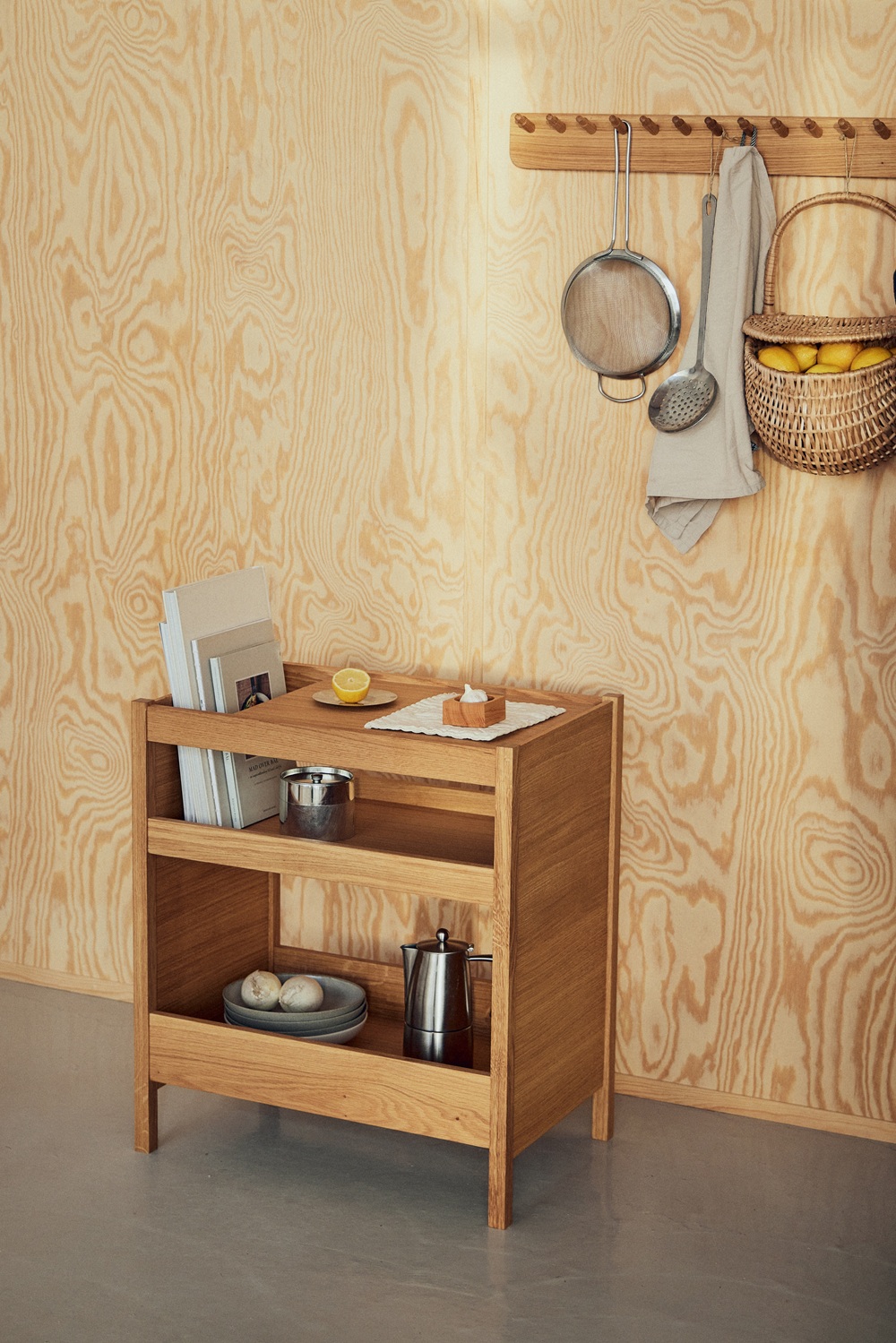 Journal Organizer Side table Opbergtafel Form & Refine