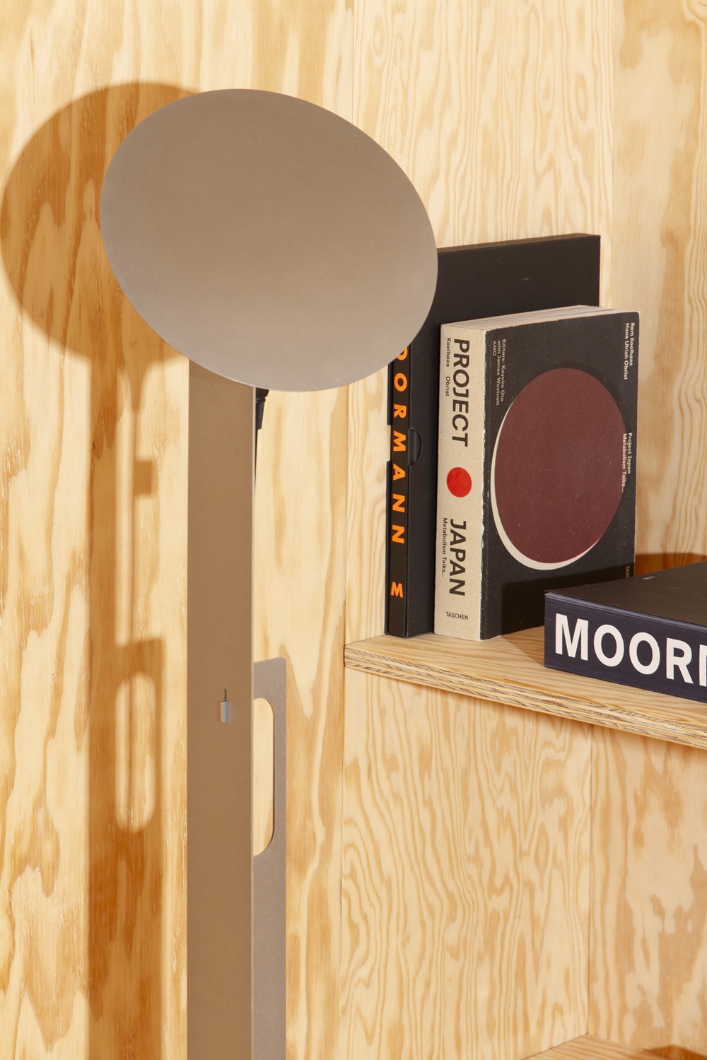 La Dré L vloerlamp Nils Holger Moormann