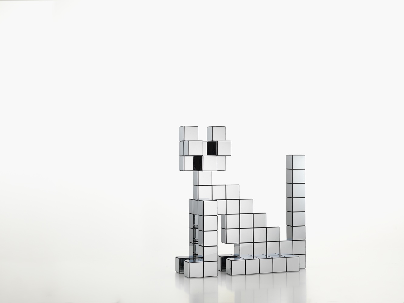 Panton Cubes Cat Chrome Sculptuur Vitra