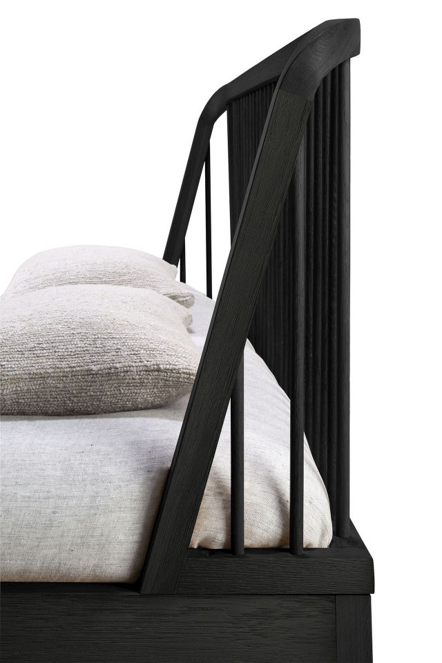 Spindle-bed eikenhout zwart Ethnicraft