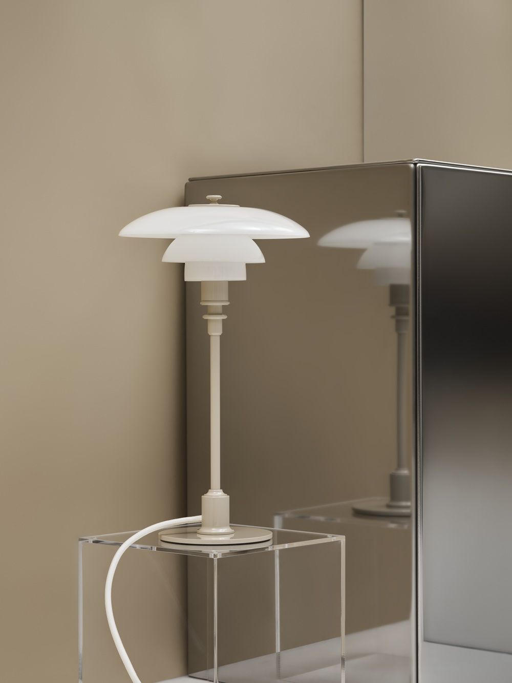 PH 2/1 Table lamp Tafellamp Glossy Louis Poulsen