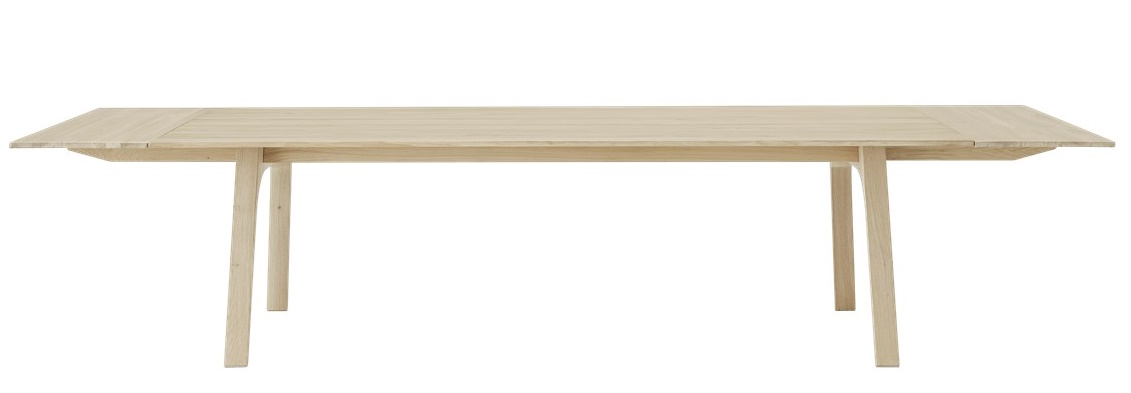 Earnest Esstisch ausziehbar von Muuto, heller Holztisch mit geraden Beinen, modernes Design für Esszimmer.