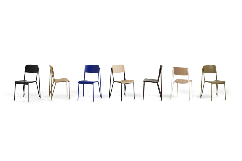 Reihe von HAY Petit Standard Stühlen in verschiedenen Farben, minimalistisches Design für Esszimmer und Wohnbereich.