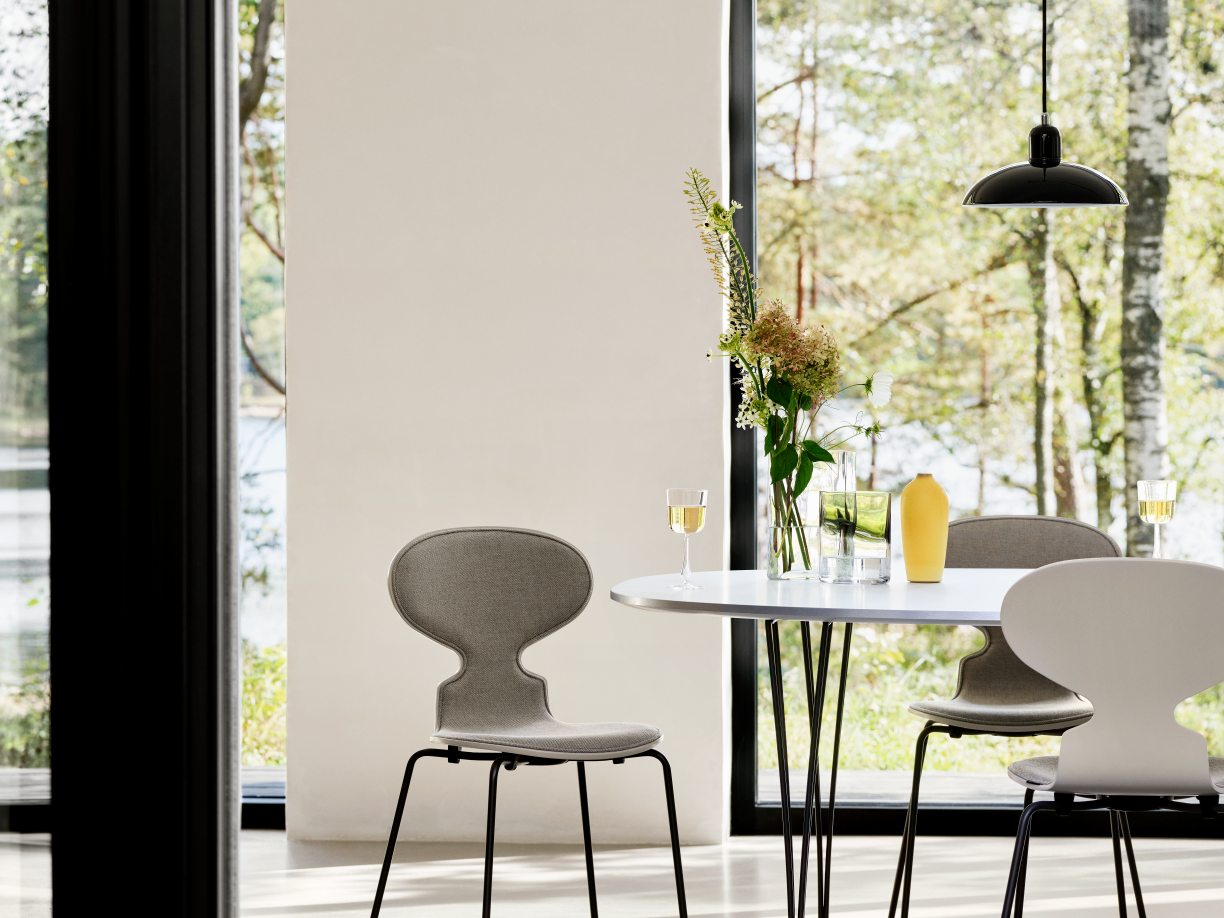 Tafelserie Super Elliptisch van Fritz Hansen
