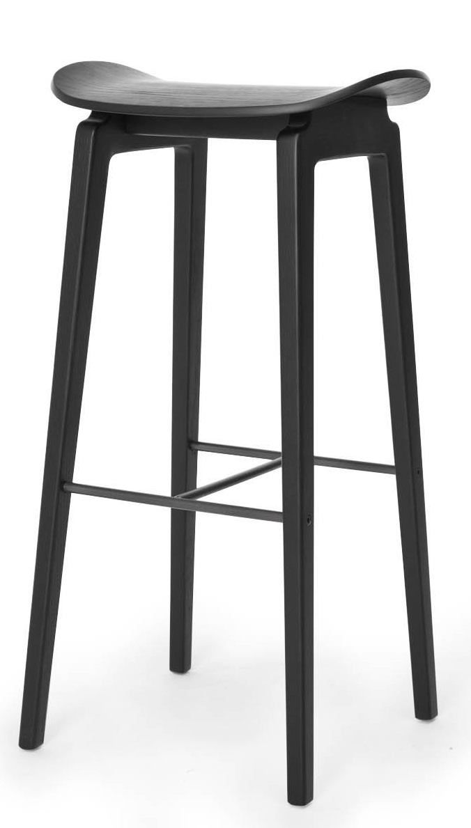 NY11 Barhocker von Norr11, Eiche schwarz, 75 cm hoch. Moderner Hocker für die Bar.