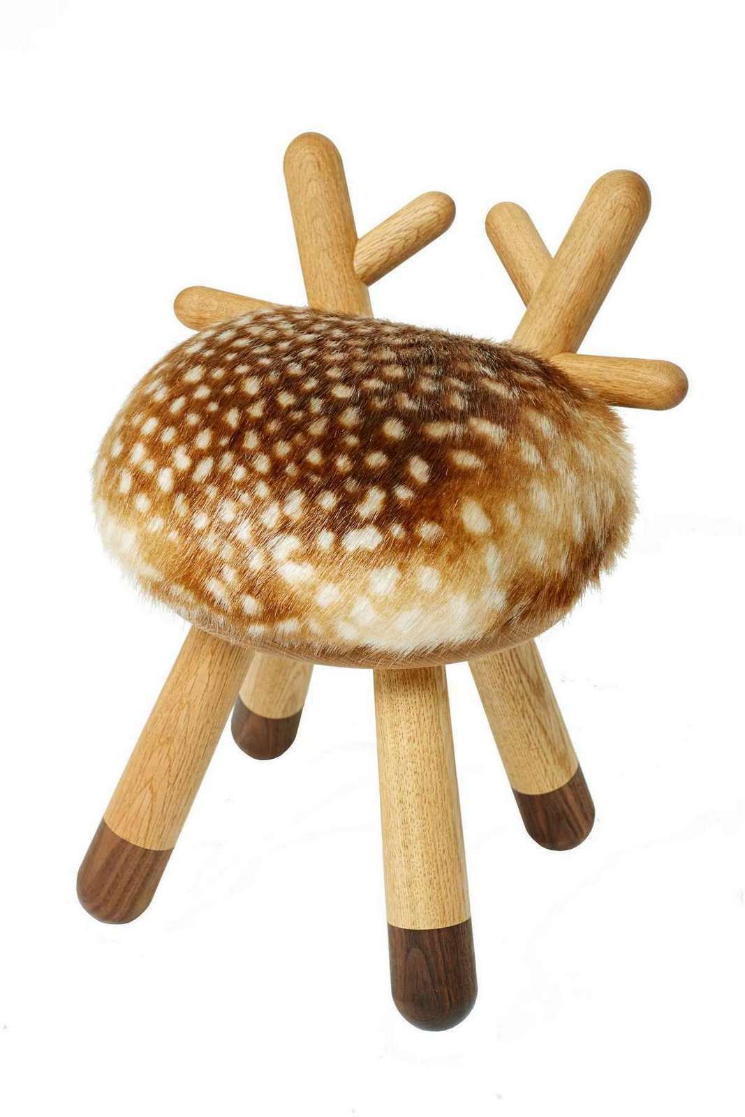 Bambi Kinderstuhl EO: Niedlicher Kinderhocker mit Fellimitat und Geweih aus Holz.