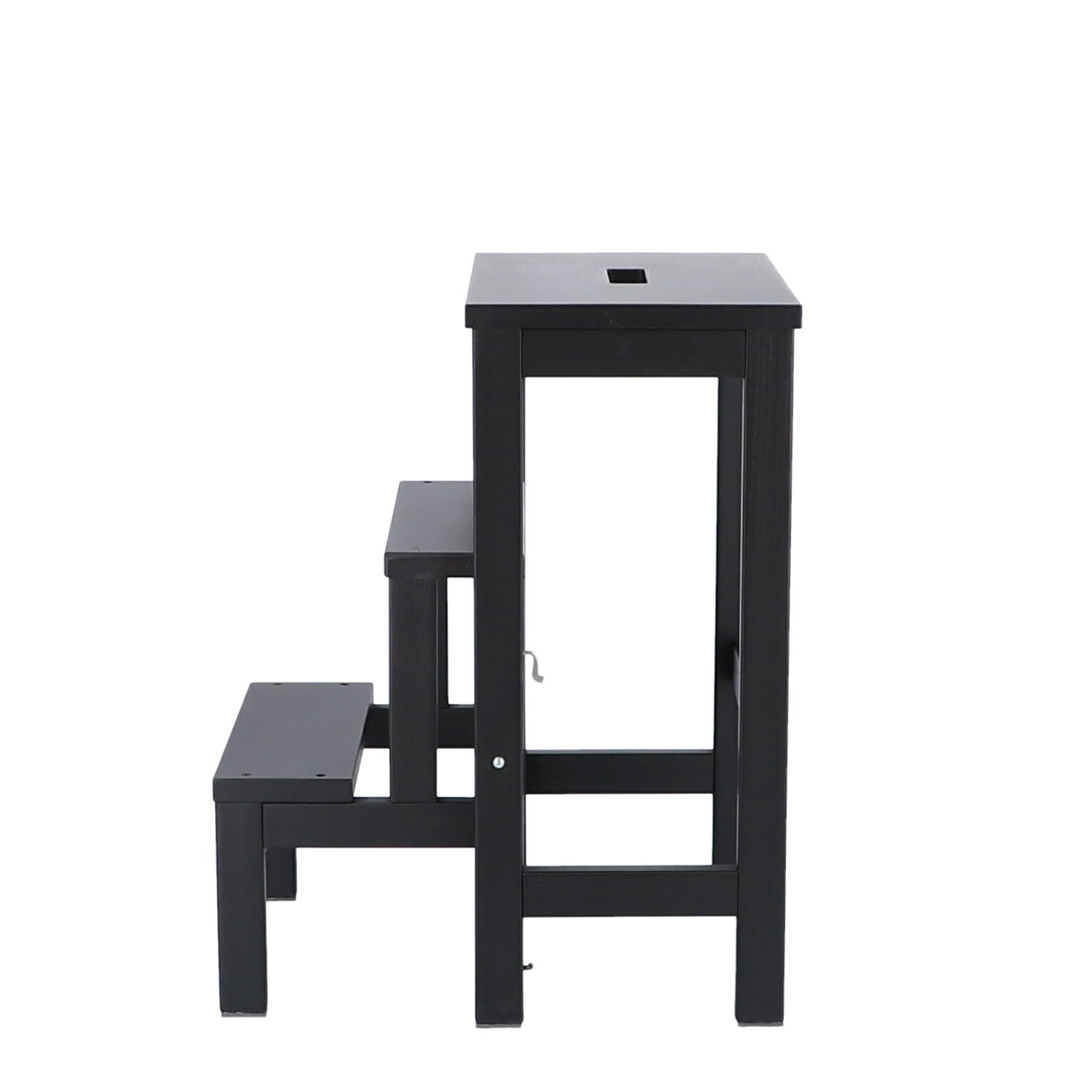 Schwarze Soho Hockerleiter von Jan Kurtz, multifunktional als Sitzhocker und Trittleiter.