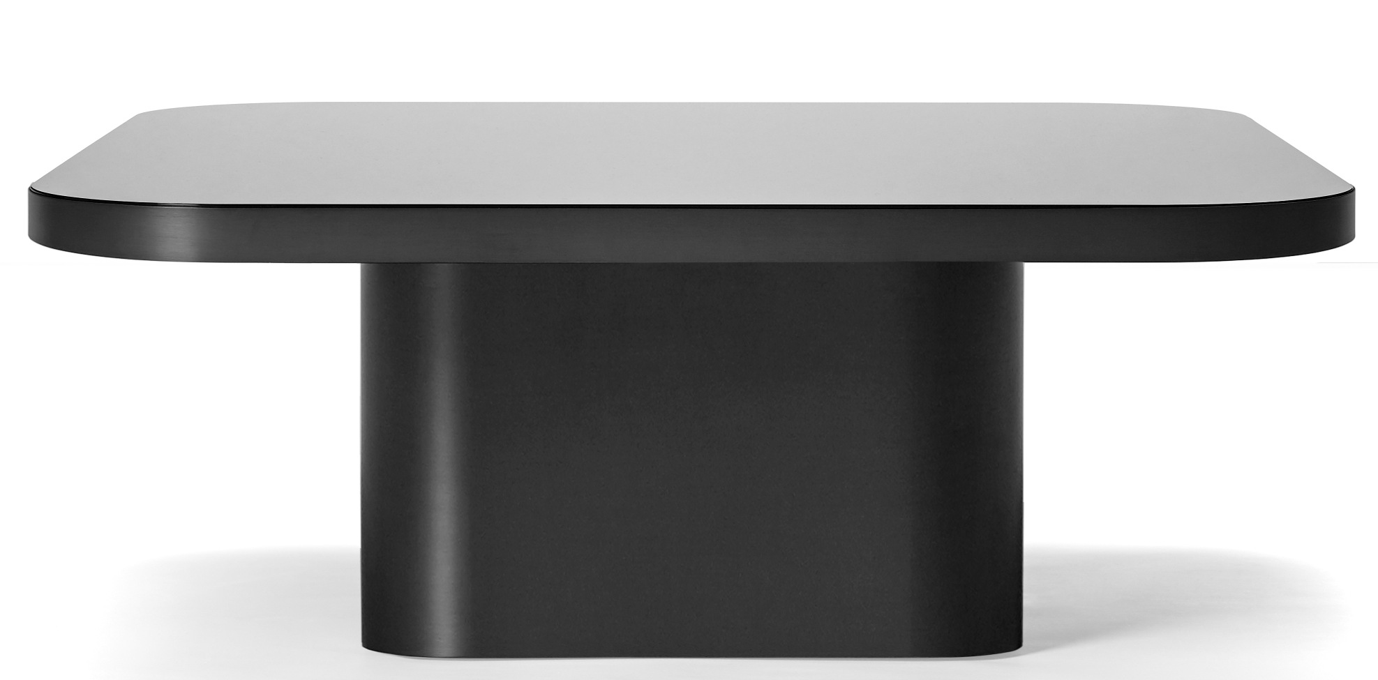 ClassiCon Bow Coffee Table No. 6: Quadratischer Couchtisch mit grauer Tischplatte und schwarzem, zylindrischem Fuß.