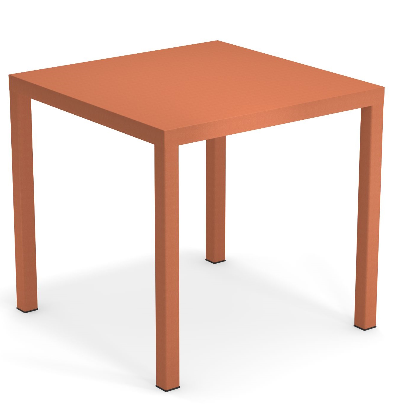 Quadratischer Nova Tisch von Emu für den Außenbereich, orangefarben, minimalistisches Design mit klaren Linien.