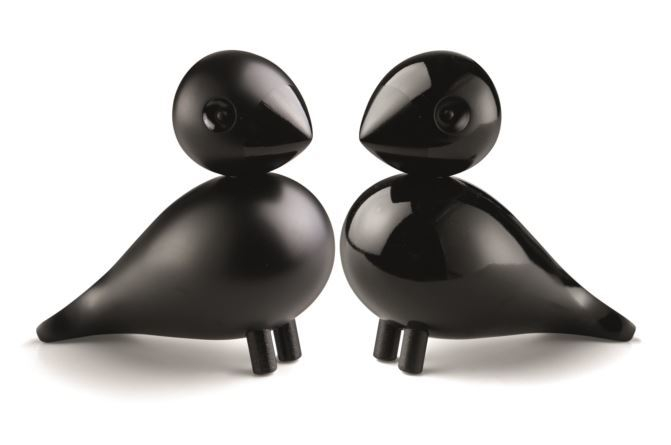 Zwei schwarze Unzertrennliche Lovebirds Holzfiguren von Kay Bojesen, dekorative Holzfiguren für Wohnaccessoires und Sammler.