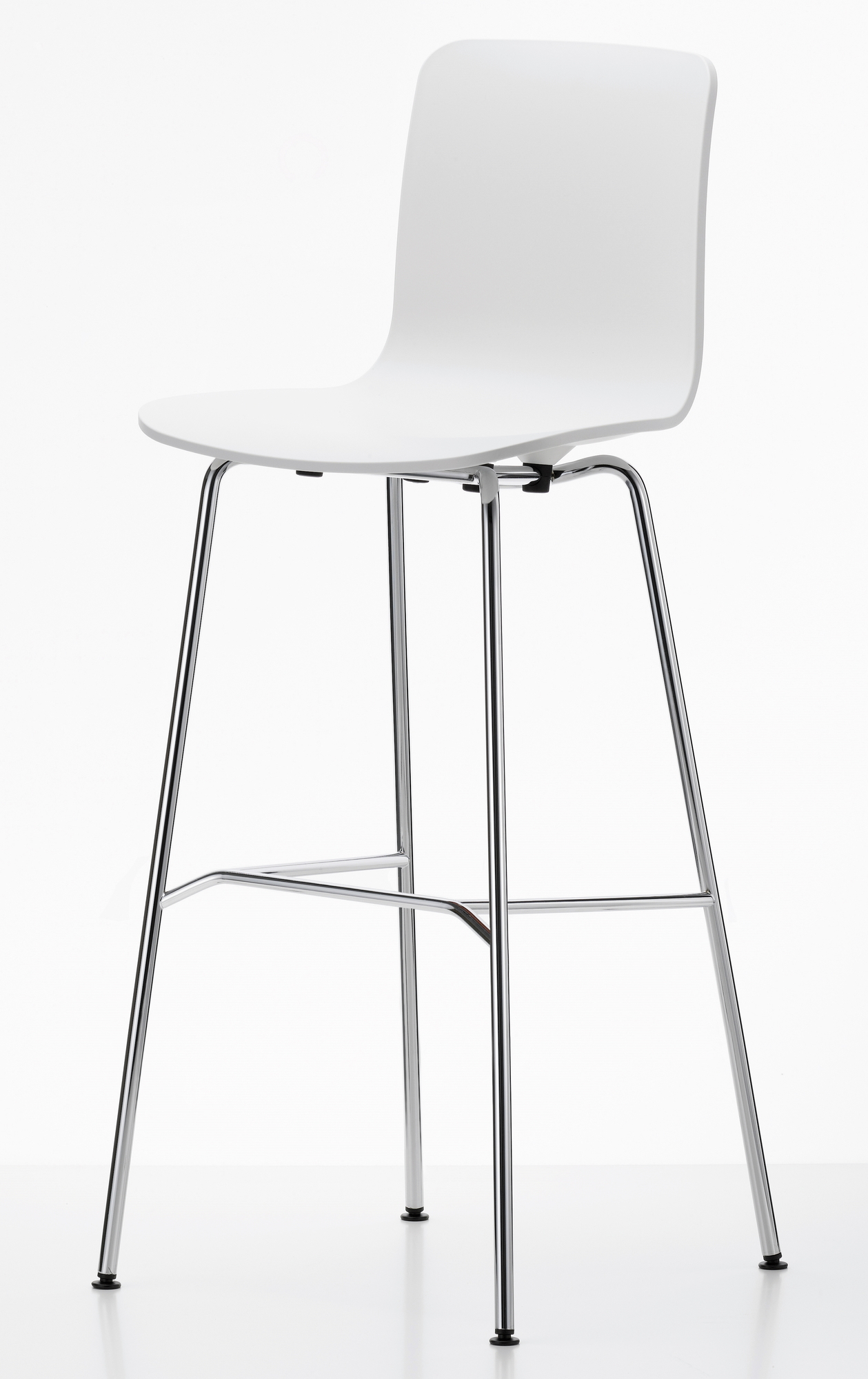 Weißer Hal Barhocker von Vitra mit verchromtem Gestell, ideal für moderne Küchentheken.