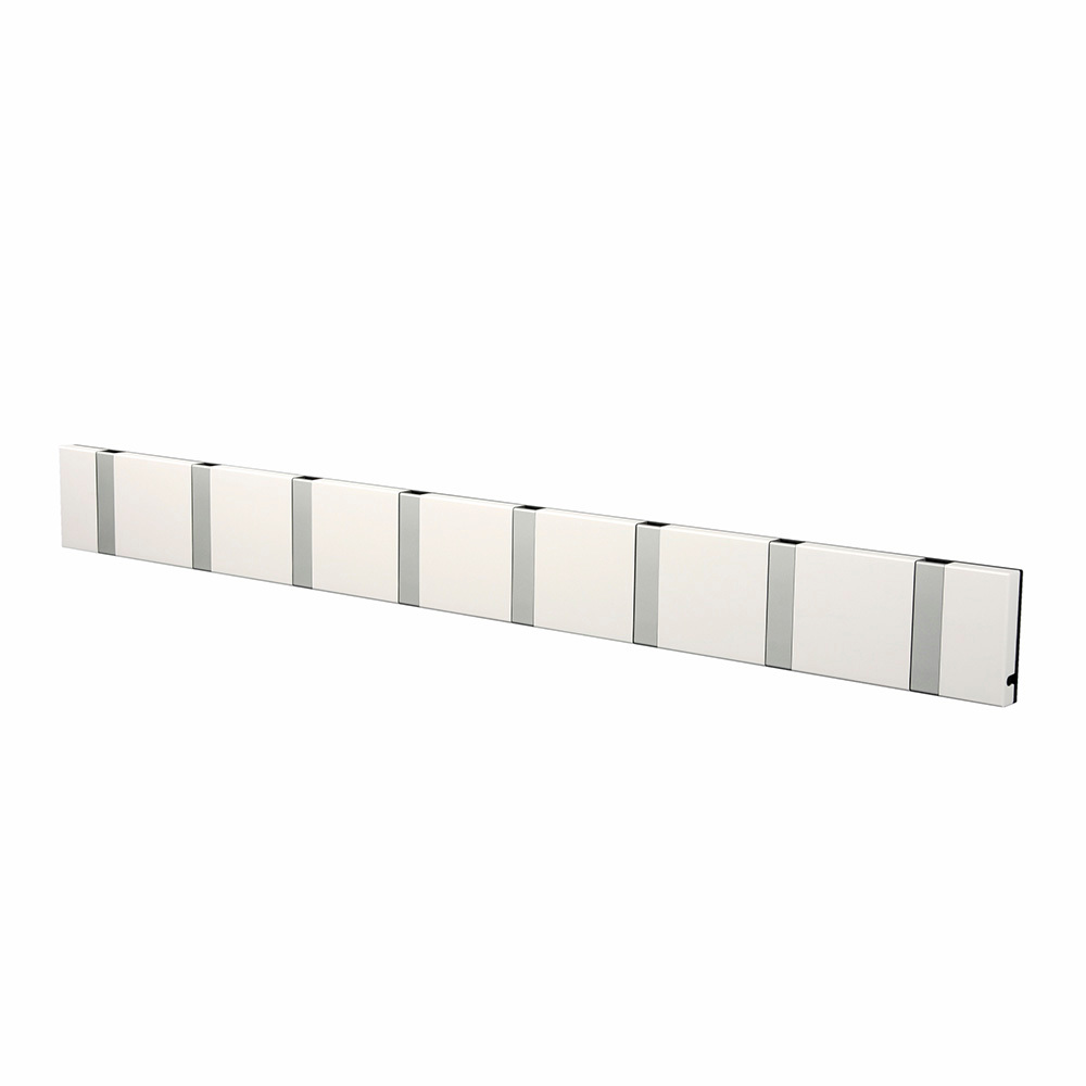 Knax Wandgarderobe mit 8 Haken in Weiß und Silber, waagerechte Ausrichtung.
