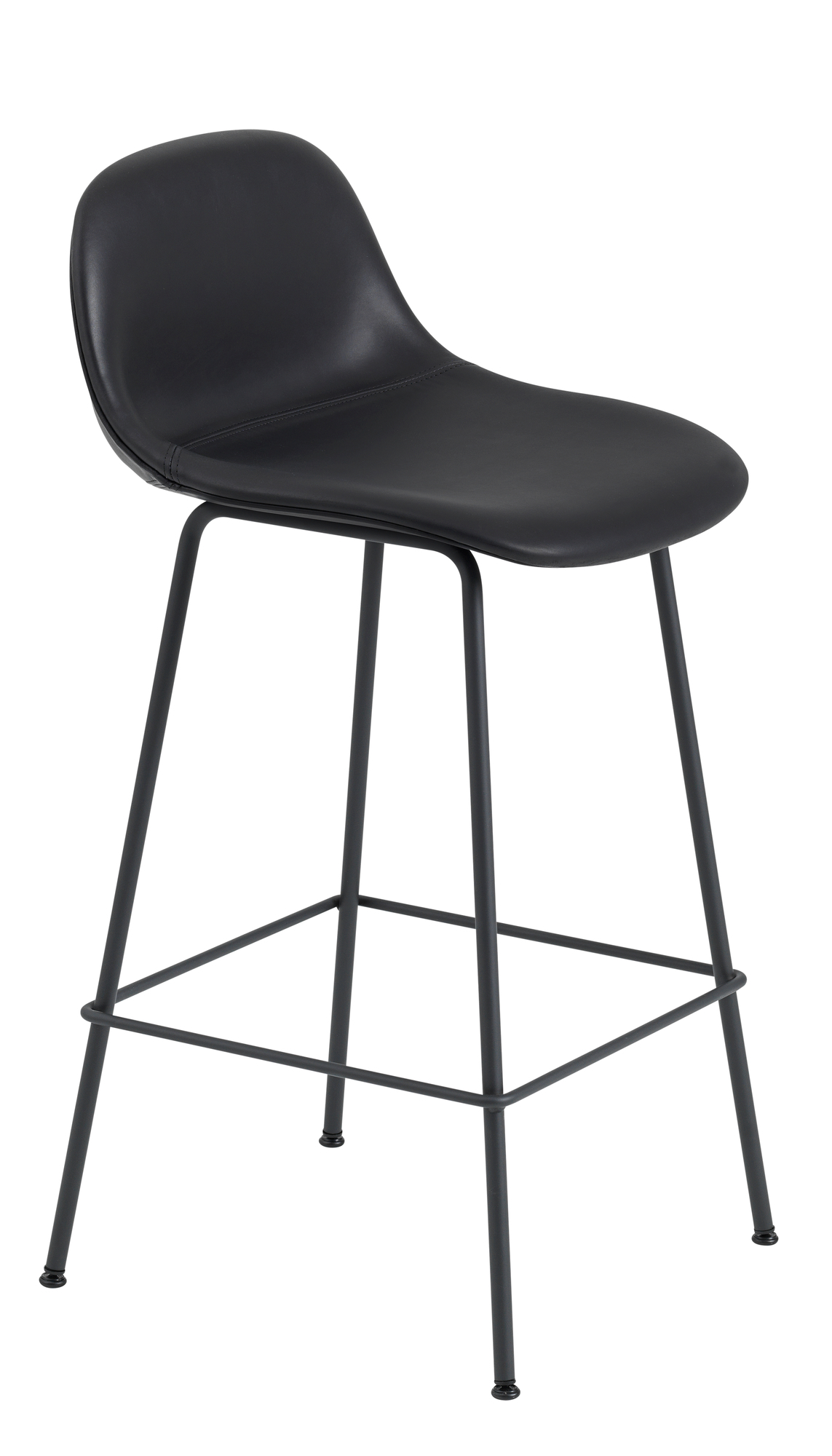 Schwarzer Muuto Fiber Counter Stool Barhocker mit Rückenlehne und schwarzem Metallgestell, H 65 cm.