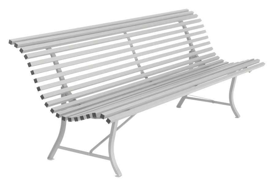 Louisiane Gartenbank von Fermob in Hellgrau: Moderne Outdoor Bank mit Lattenrost und Stahlgestell.