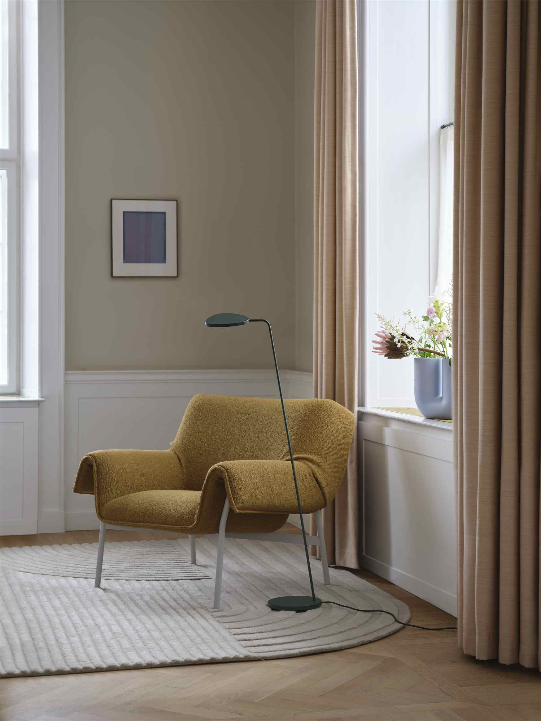 Kink-vaas H 26,3 cm Muuto Dieprood