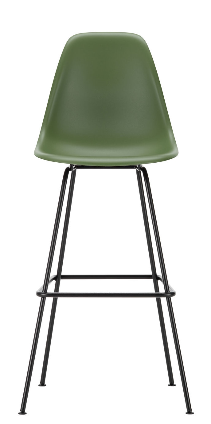 Vitra Eames Plastic Bar Stool in Olivgrün mit schwarzem Metallgestell, Frontansicht.