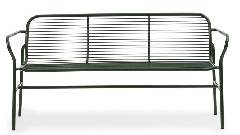 Grüne Vig Dining Bench Gartenbank von Normann Copenhagen für den Außenbereich, Frontansicht.