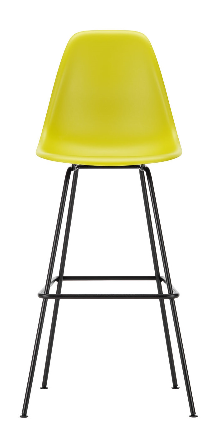 Gelber Eames Plastic Bar Stool Barhocker High von Vitra mit schwarzem Metallgestell, Frontansicht.