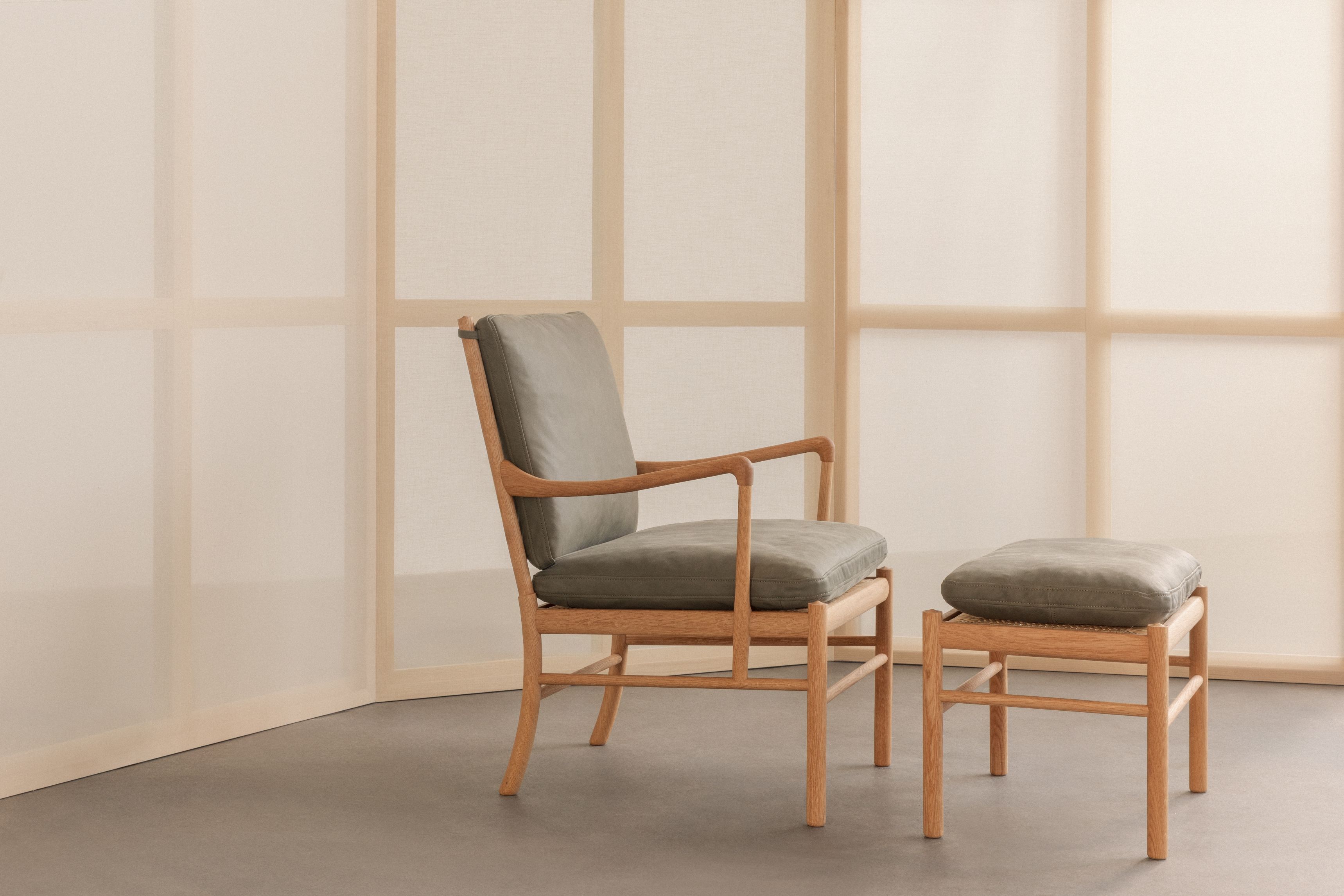 OW149F Koloniale voetenbank Carl Hansen & Søn