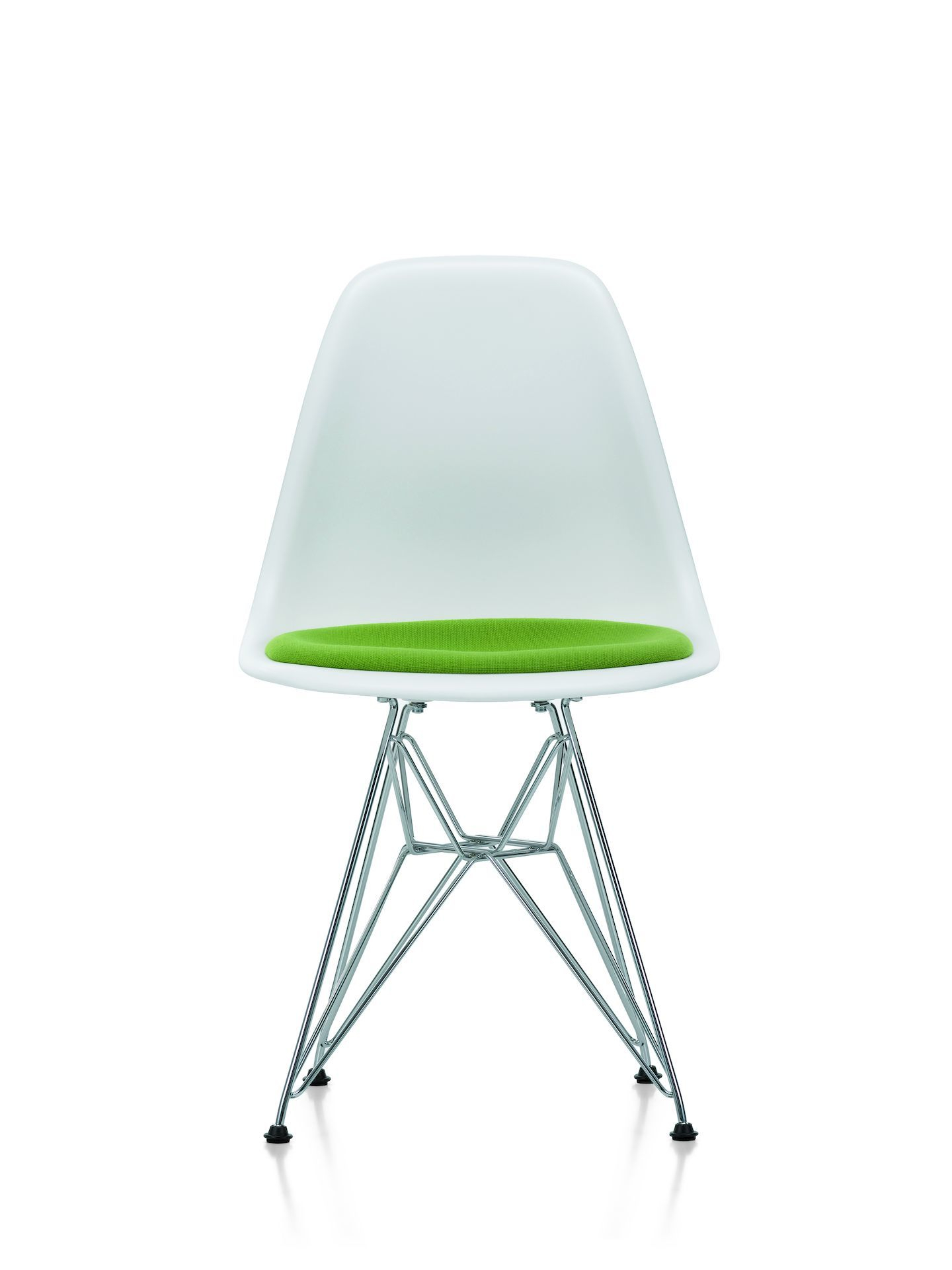 Eames DSR Stuhl, weiße Sitzschale mit grünem Sitzpolster und Chromgestell von Vitra.