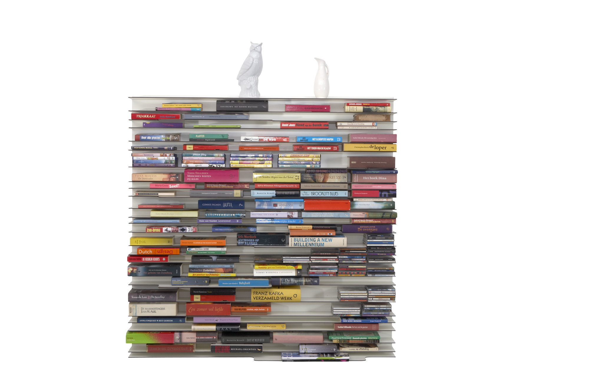 Modernes Paperback Bücherregal Spectrum, voll mit Büchern und Deko, für Wohnzimmer und Büro.