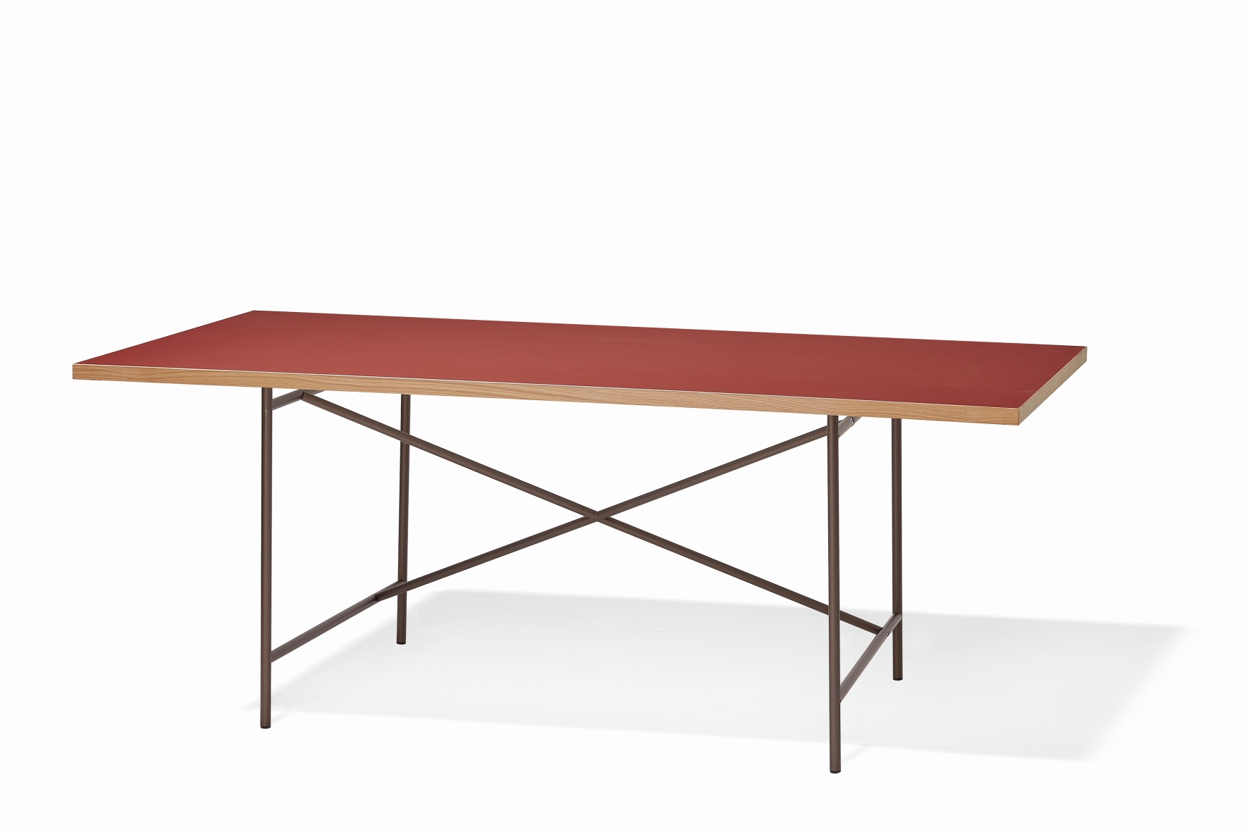 Eiermann Tisch mit roter Tischplatte und Stahlgestell von Richard Lampert, moderner Schreibtisch für Büro.