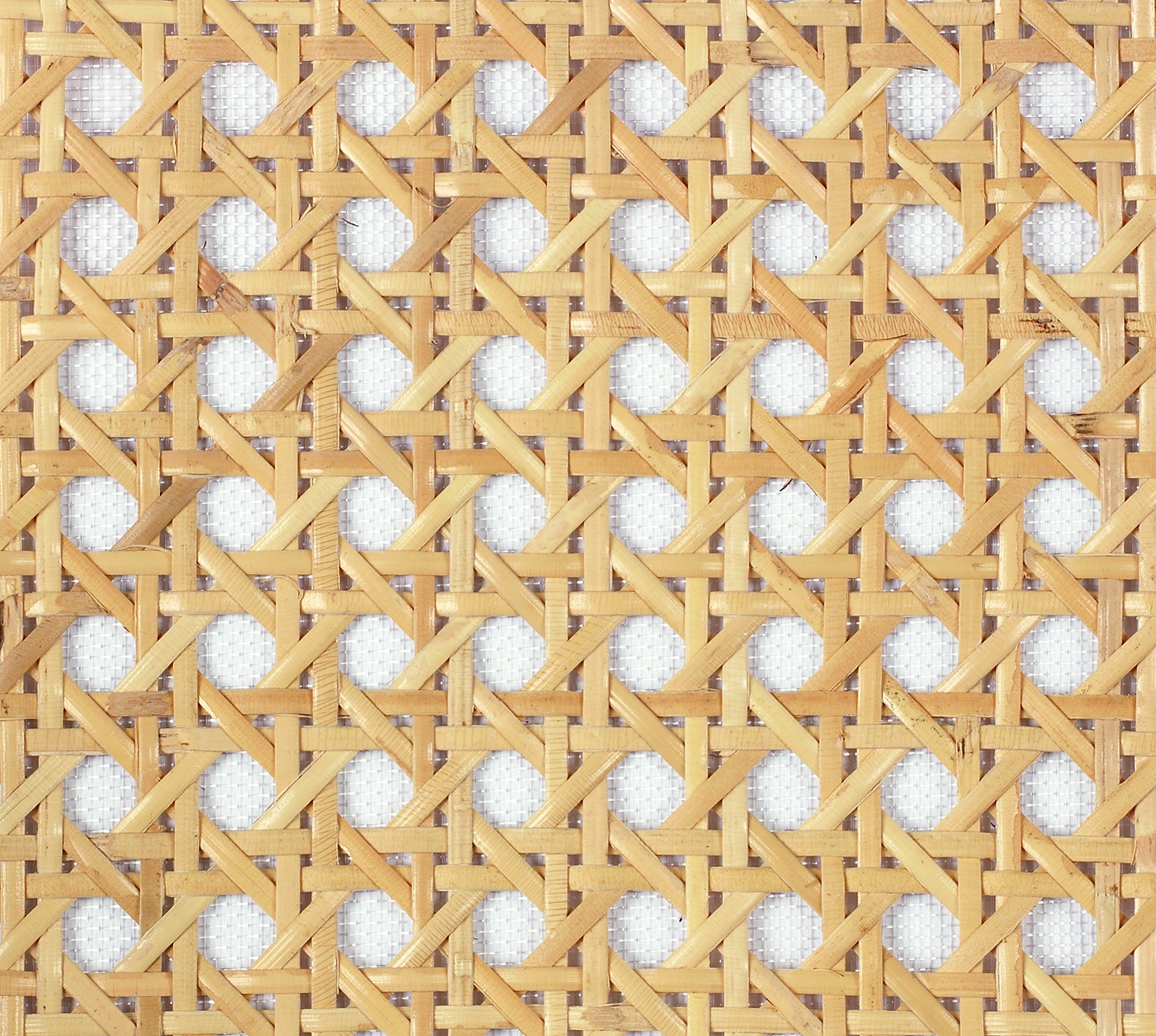 Detailaufnahme der Wiener Geflecht Sitzfläche des Thonet S 64 Stuhls. Naturmaterial und Handwerkskunst.