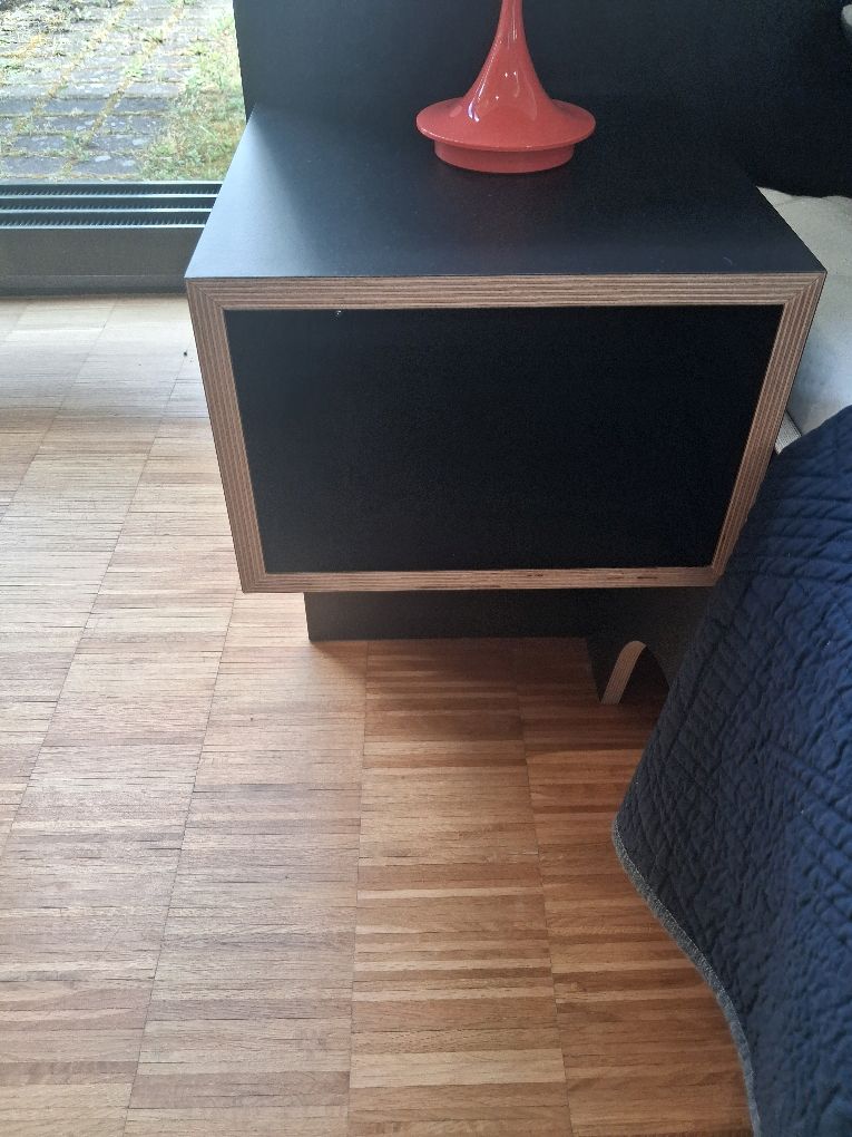 VALENTINA Bed 180x200 cm ZWART Het hele leven lang een decoratief object TENTOONSTELLINGSSTUK