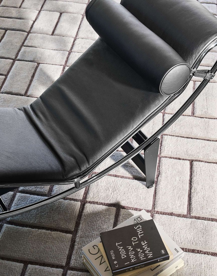 4 Cassina-ligstoel met traploze verstelling