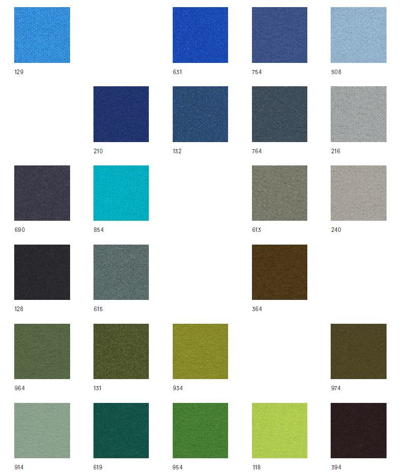 Stoffmusterkarte Tonus 4 von Kvadrat mit verschiedenen Farbvarianten und Nummern für Polsterstoffe.