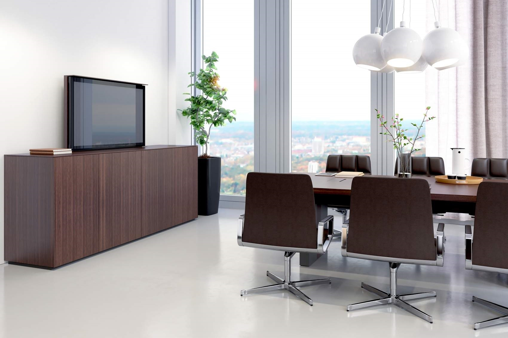 Konferenzraum mit braunen Leadchair Executive Bürodrehstühlen von Walter Knoll um einen dunklen Holztisch.