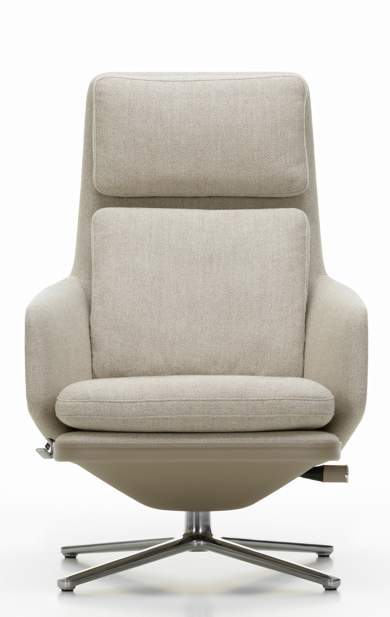 Vorderansicht des Vitra Grand Relax Sessels in Beige mit Drehfuß und hohem Rücken.