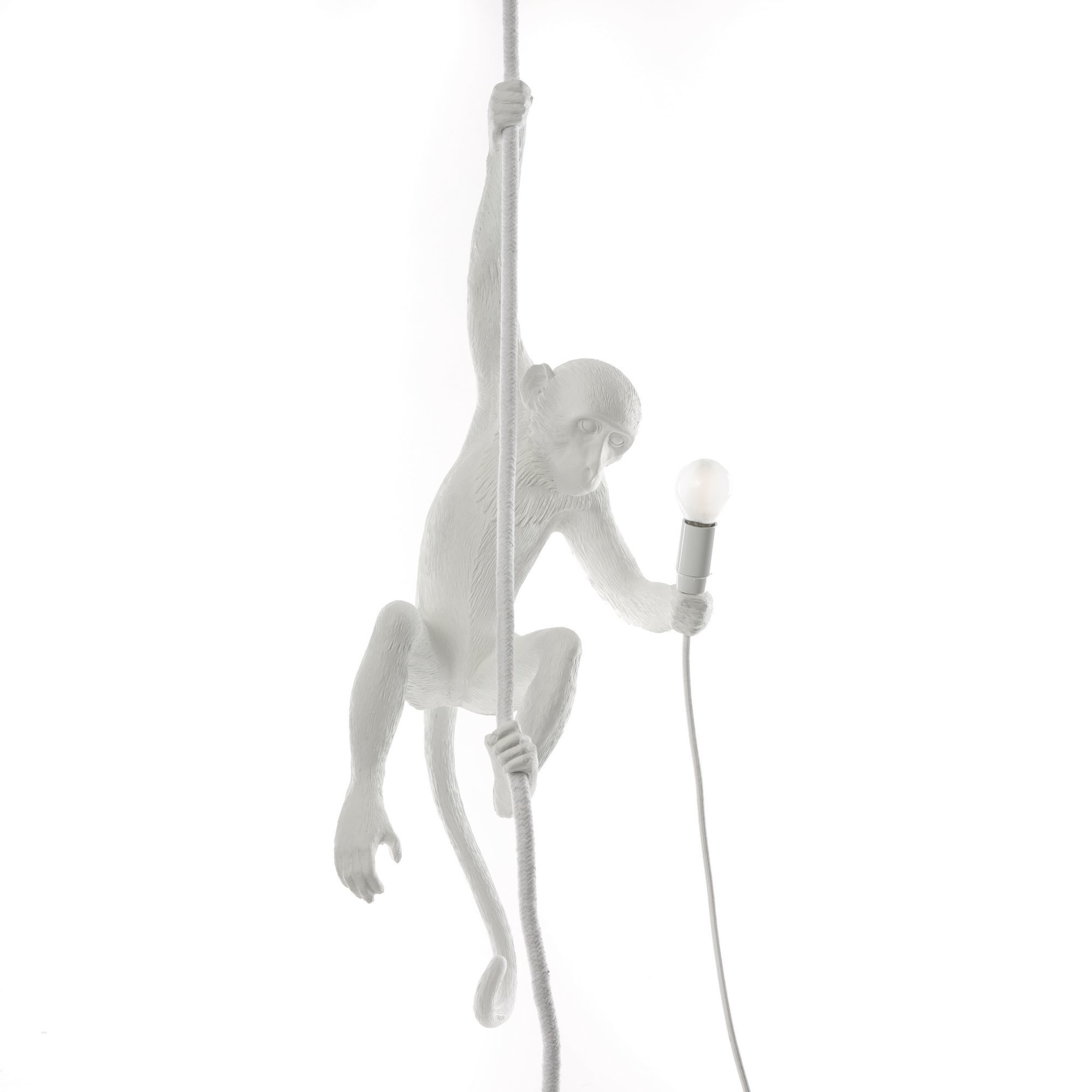 Weiße Monkey Lamp Pendelleuchte von Seletti: Affe hält Glühbirne an einem Seil. Indoor-Lampe.