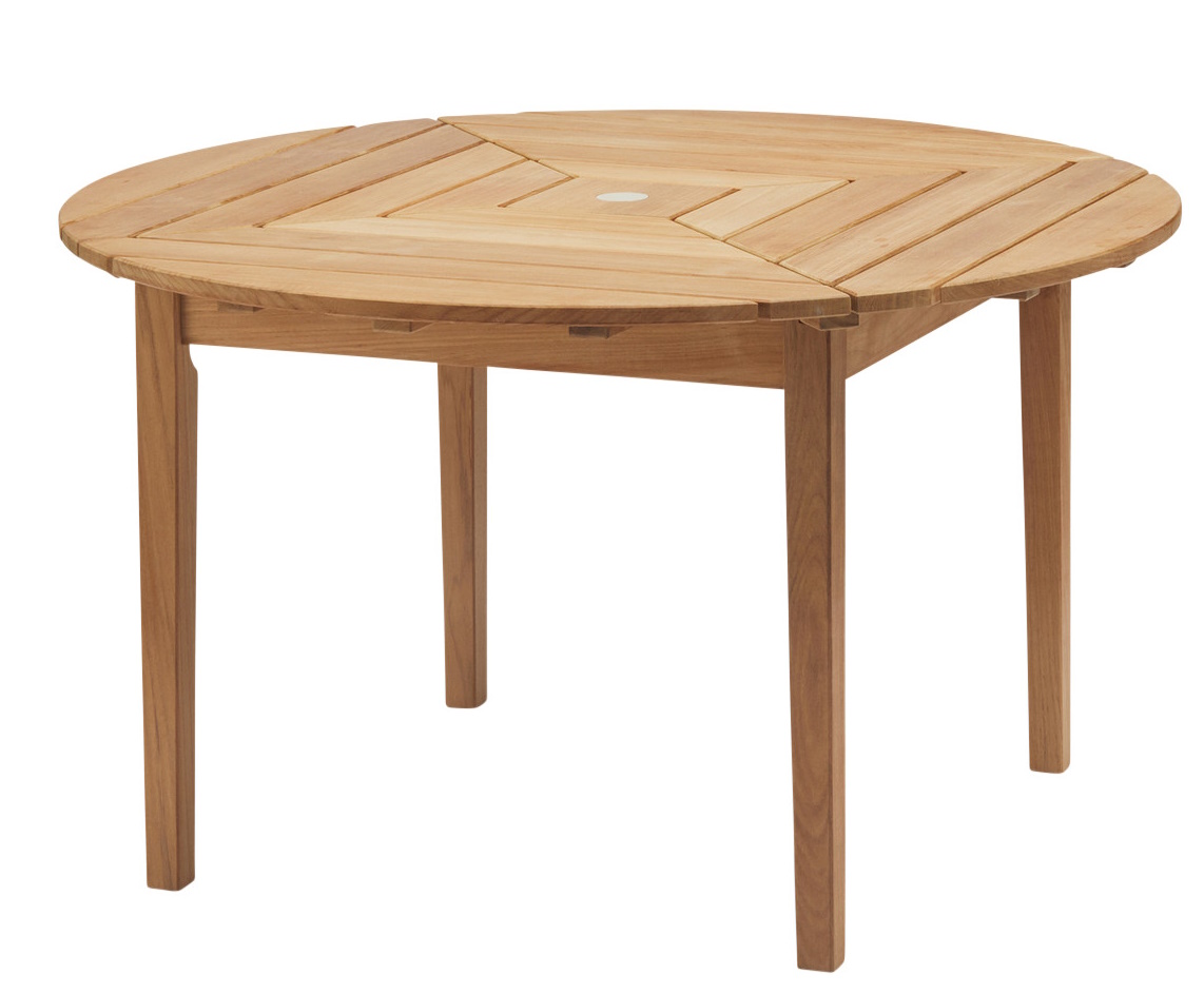 Drachmann Tisch aus Teakholz, runder Gartentisch für den Außenbereich von Skagerak by Fritz Hansen.
