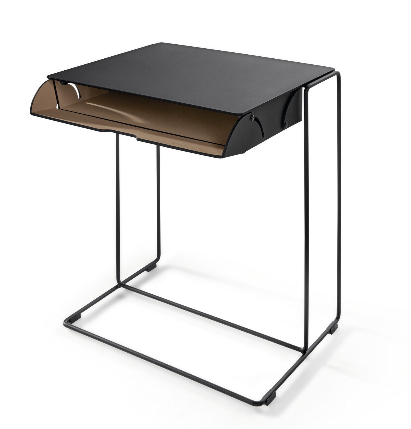 Oki Side Table bijzettafel met leren tas van Walter Knoll