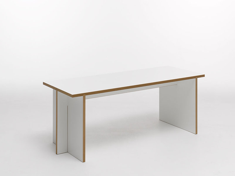 Tojo Bank: Moderner Esstisch in Weiß mit minimalistischem Design für Esszimmer und Küche.