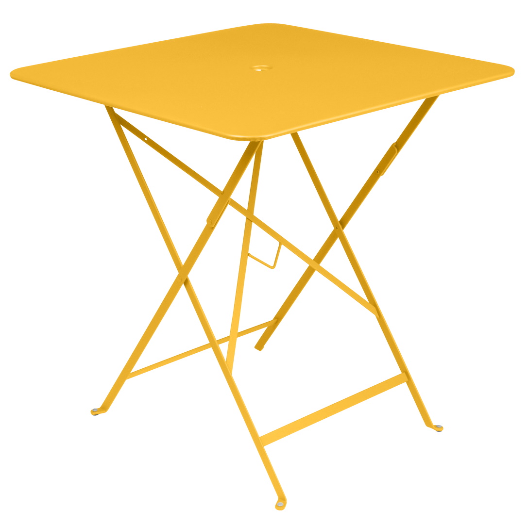 Gelber Bistro+ Tisch von Fermob für den Außenbereich, quadratisch und klappbar, ideal für Garten und Balkon.