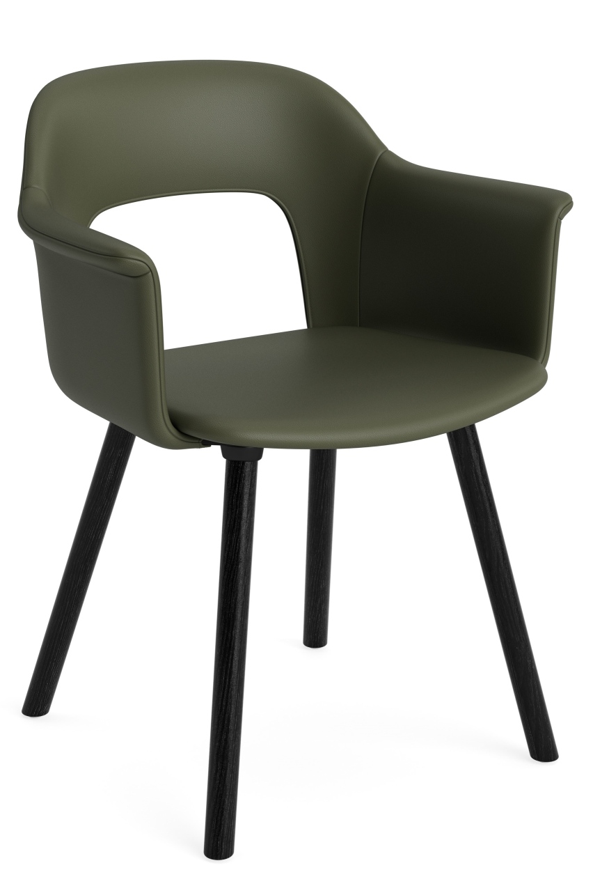 Layout Armchair von Hay, grüner Armlehnstuhl mit schwarzem Holzgestell für Esszimmer und Wohnbereich.