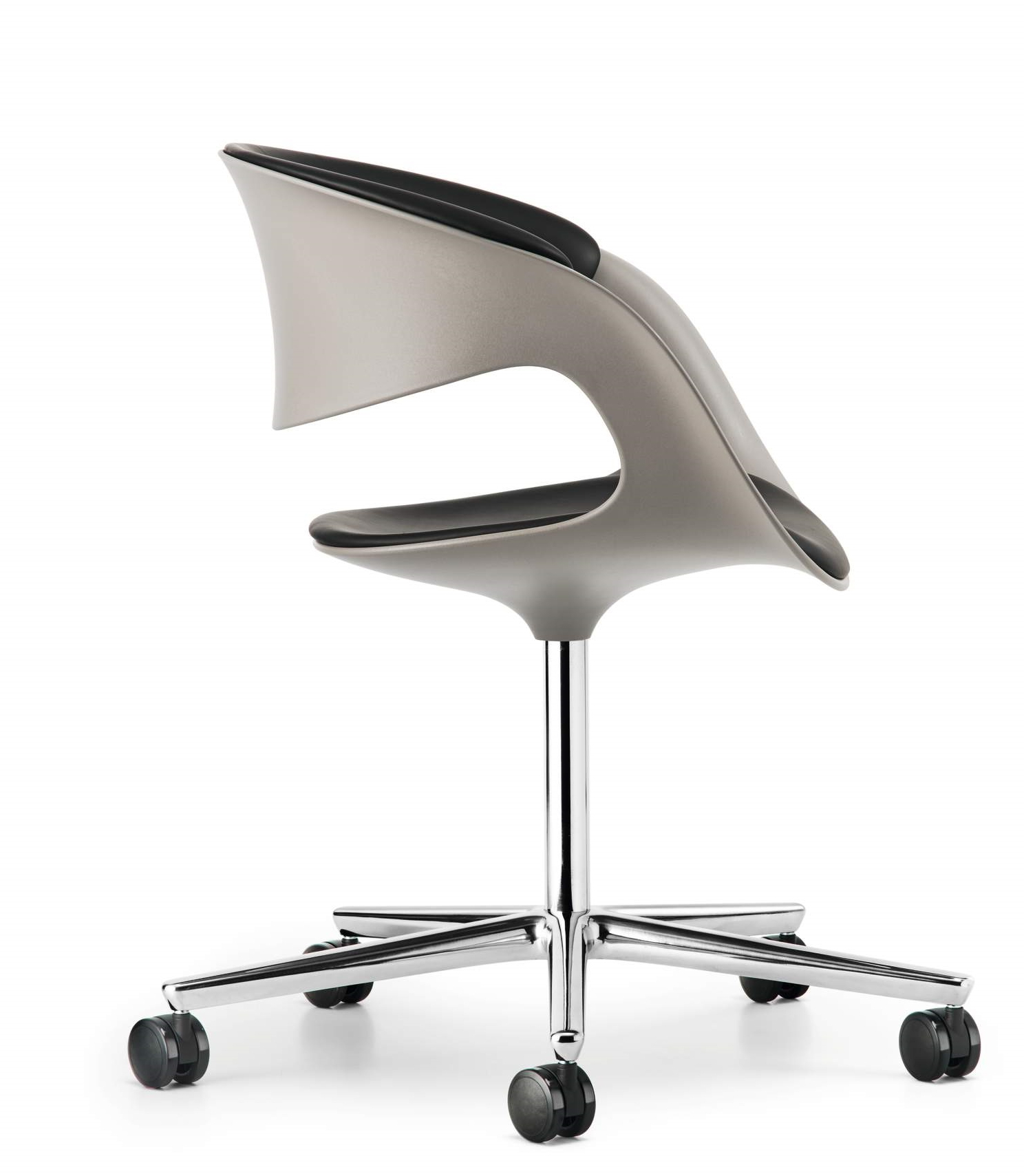 Walter Knoll Lox Drehstuhl in Grau mit schwarzer Sitzfläche und verchromtem Fußkreuz.