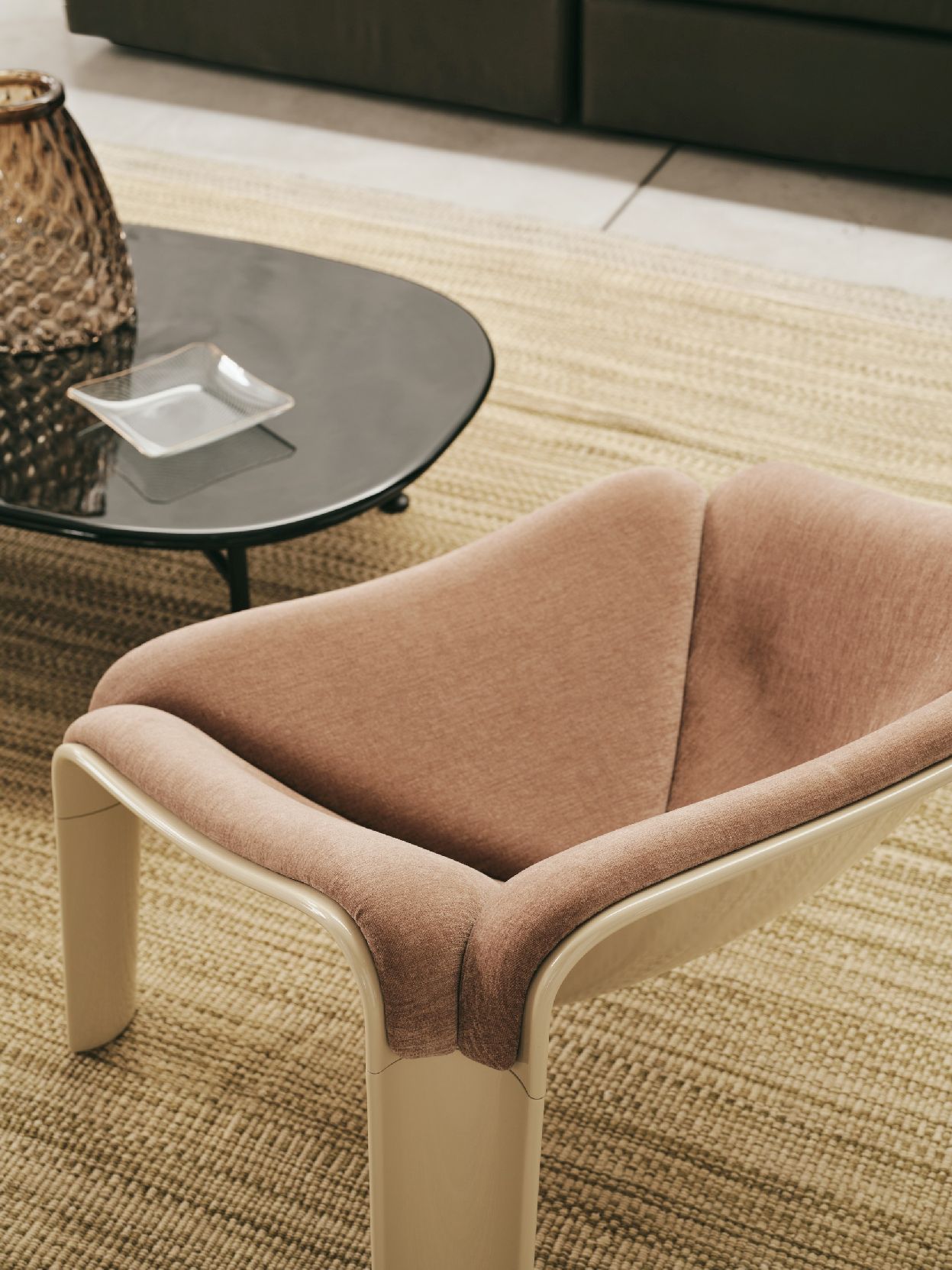 F300 Loungestoel Fauteuil Gubi