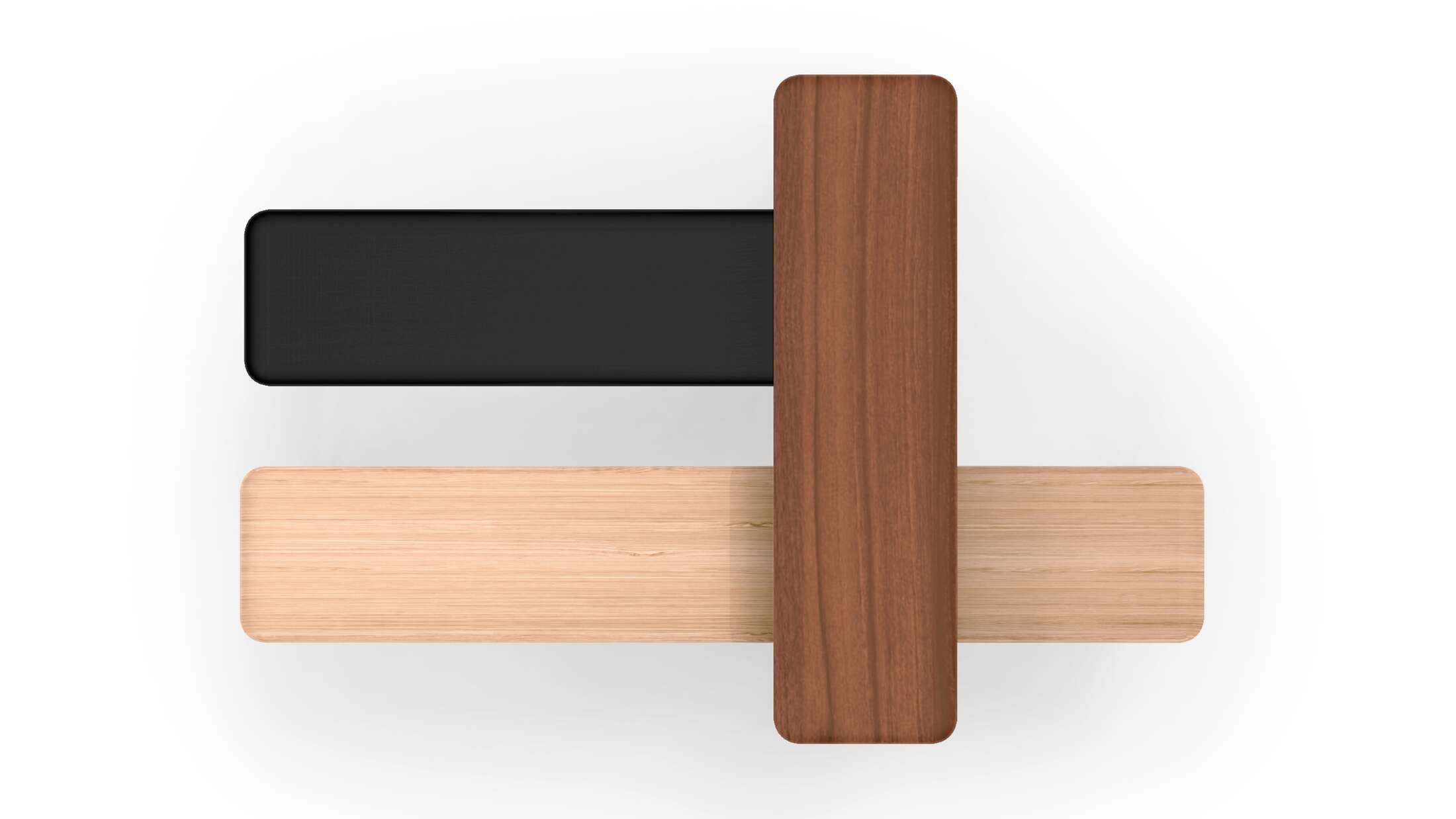Draufsicht des Cassina 381 Torei Tisches mit Holz-, Nussbaum- und schwarzer Oberfläche auf weißem Hintergrund.