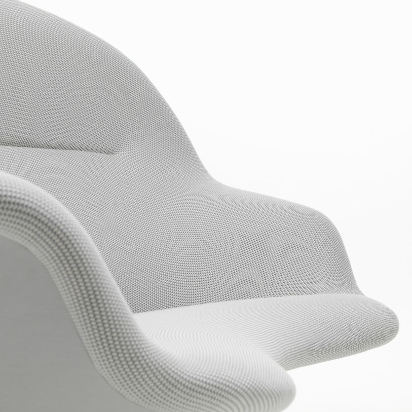 Detailaufnahme des Abalon Sofa von Vitra in hellem Grau, modernes Design Sofa mit Stoffbezug.