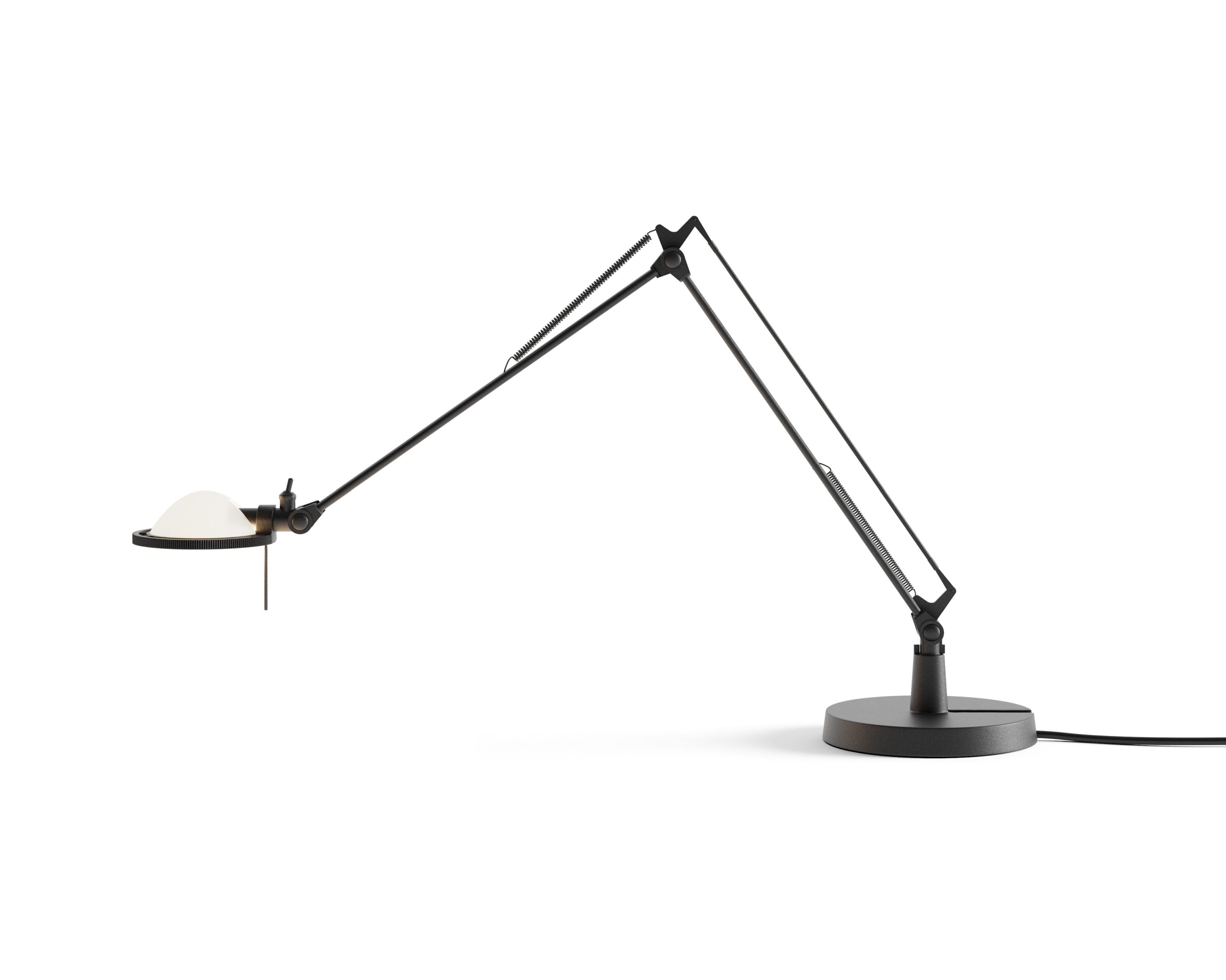 Schwarze Berenice Tischleuchte von Luceplan mit Glasreflektor und verstellbarem Arm für flexibles Licht.